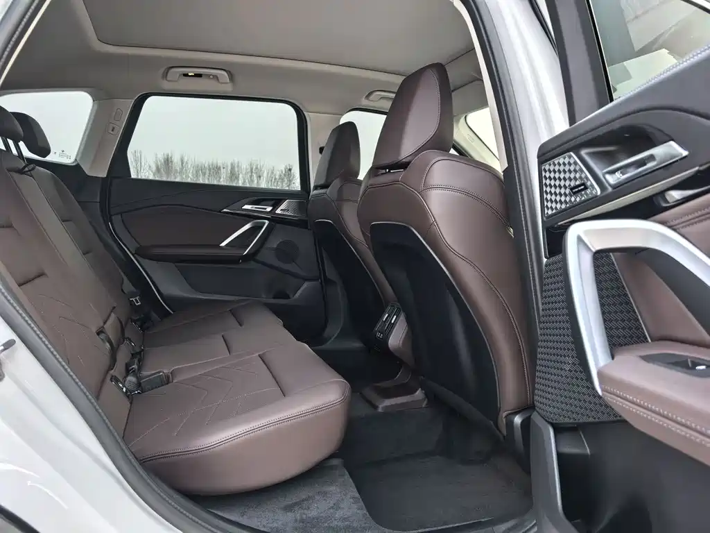 BMW X1 2025 — фото 11