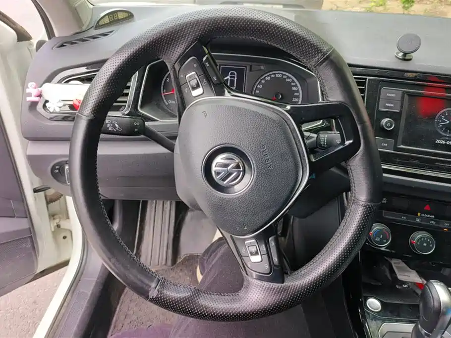 Volkswagen T-Roc 2019 — фото 15