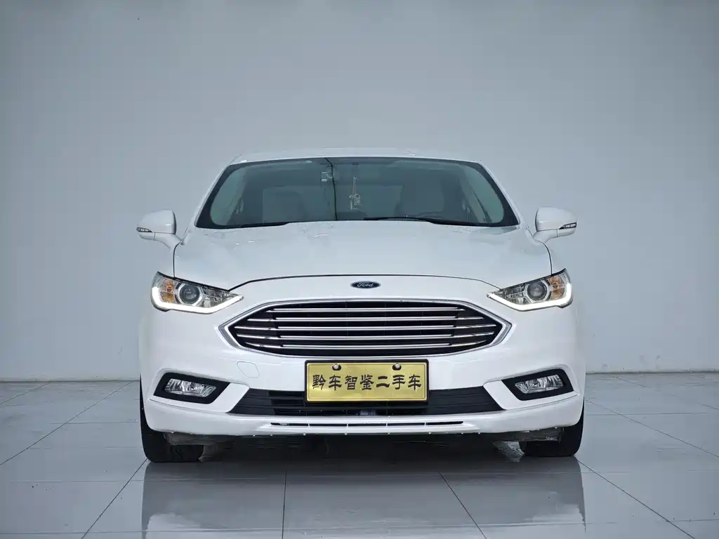 Ford Mondeo 2018 — фото 2