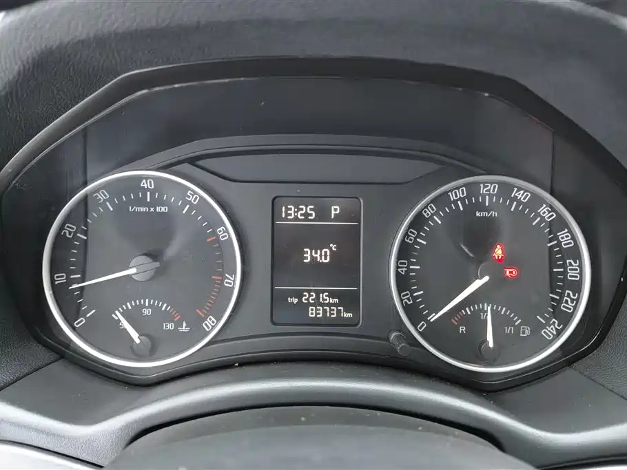 Skoda Octavia 2015 — фото 14
