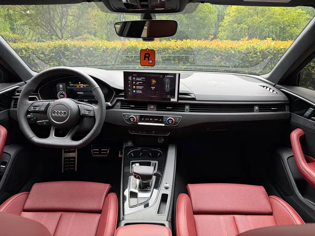 Audi A4L 2025