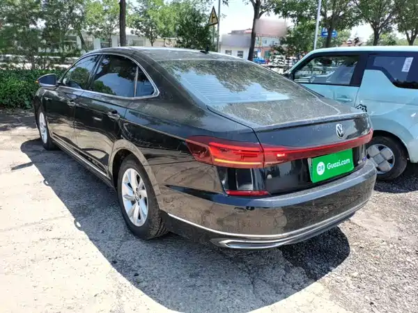 Volkswagen Passat Plug-In Hybrid 2023