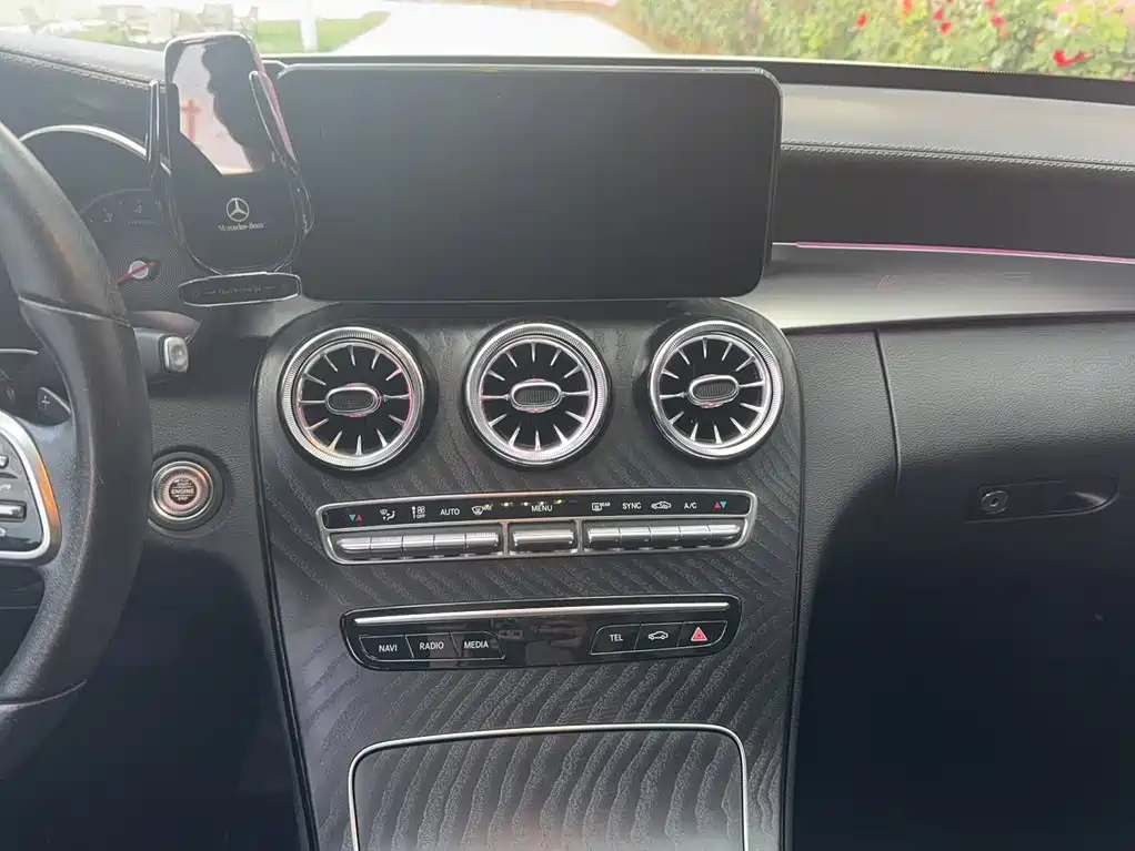 Mercedes-Benz C-Class 2019 — фото 17