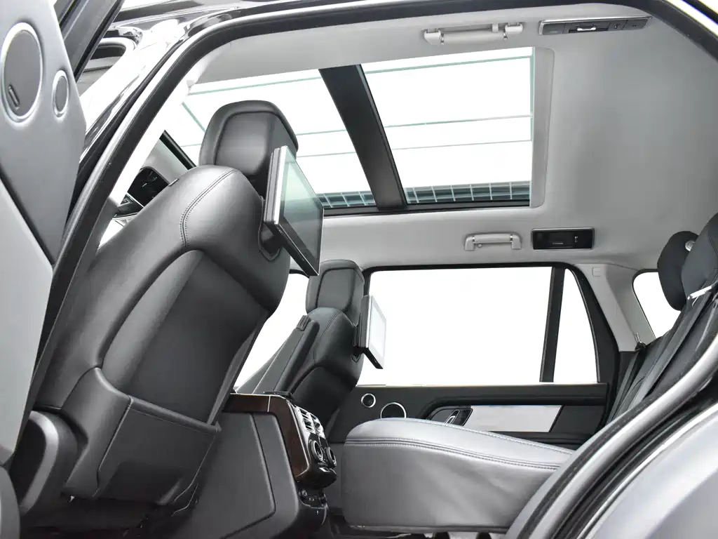Land Rover Range Rover 2021 — фото 23