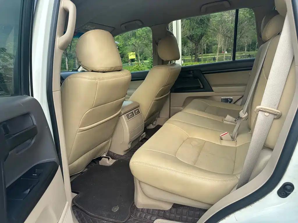 Toyota Land Cruiser 2016 — фото 15