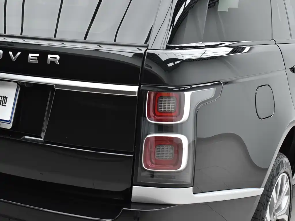 Land Rover Range Rover 2021 — фото 27