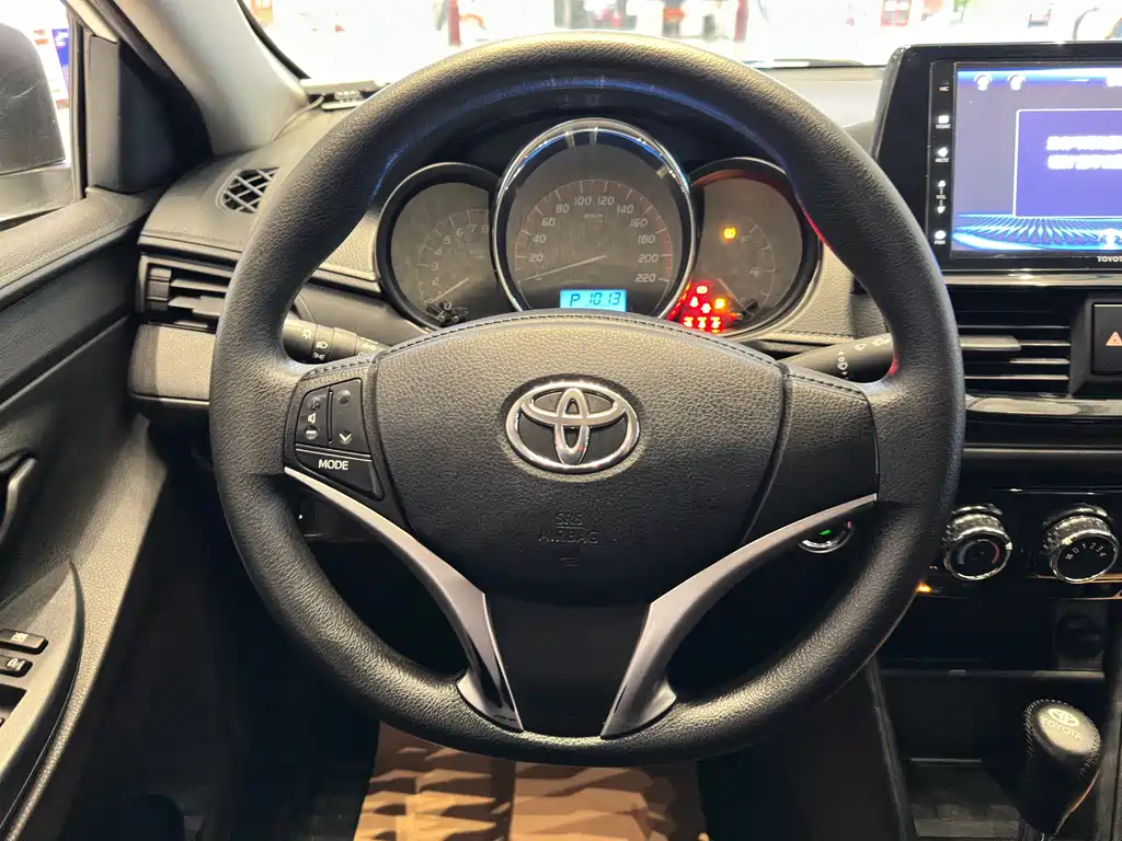 Toyota Vios 2022 — фото 19