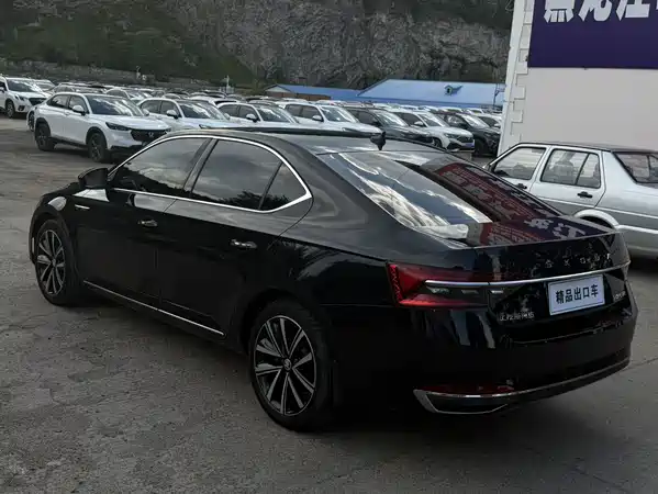 Skoda Superb 2023
