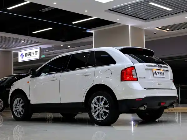 Ford Edge 2015
