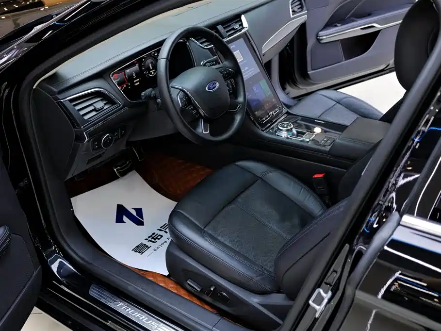 Ford Taurus 2021 — фото 16