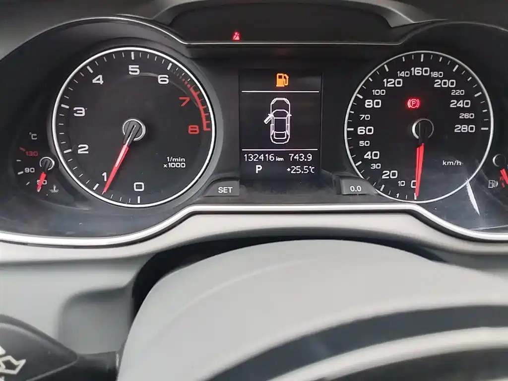 Audi A4L 2016 — фото 19