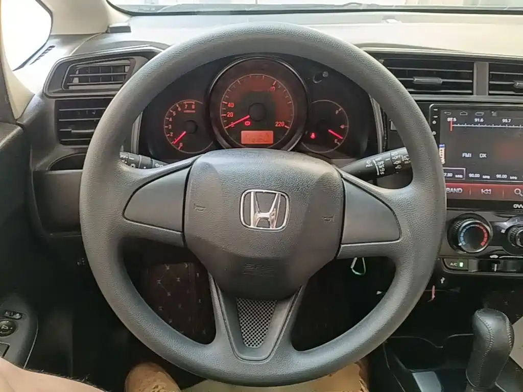 Honda Fit 2019 — фото 11