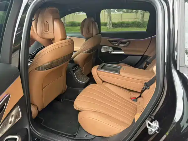 Mercedes-Benz E-Class 2024