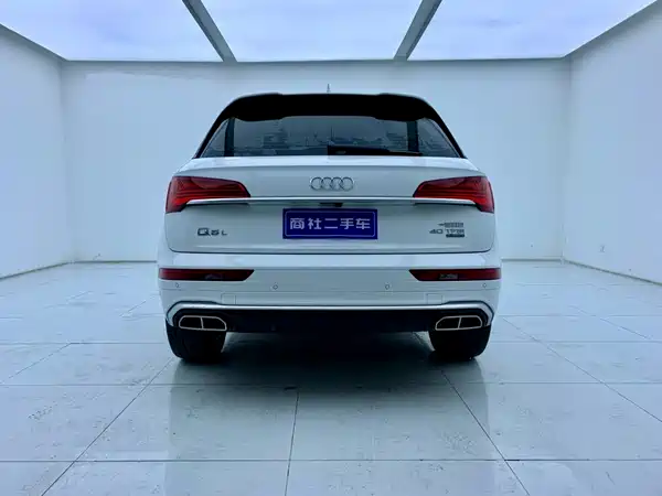 Audi Q5L 2022