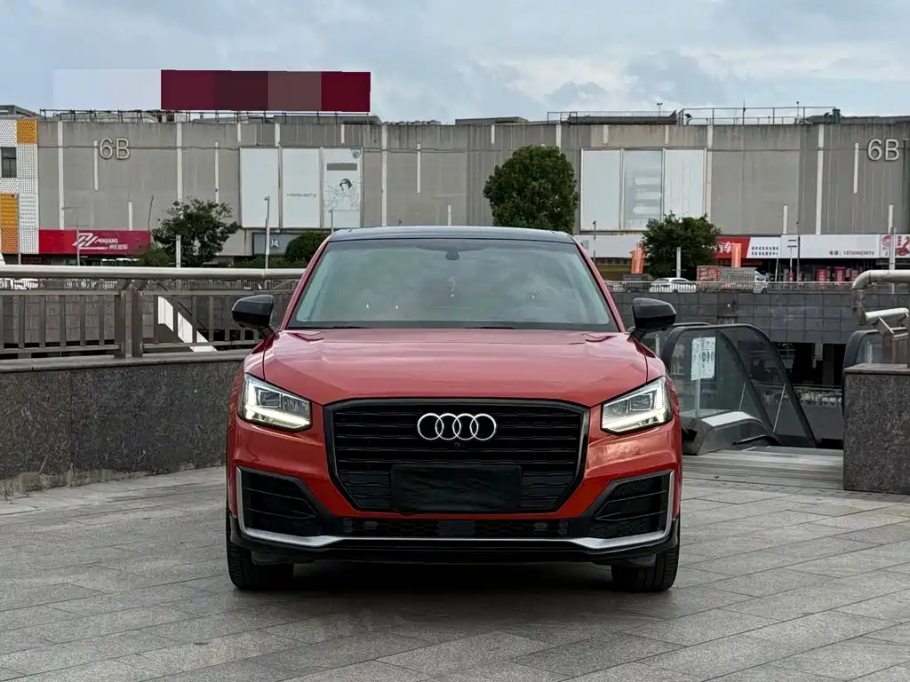 Audi Q2L 2020