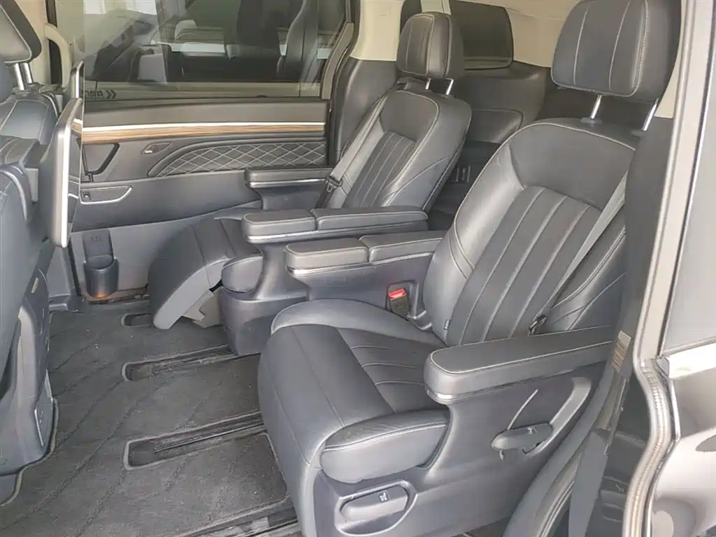 GAC Motor Trumpchi M8 2020 — фото 17