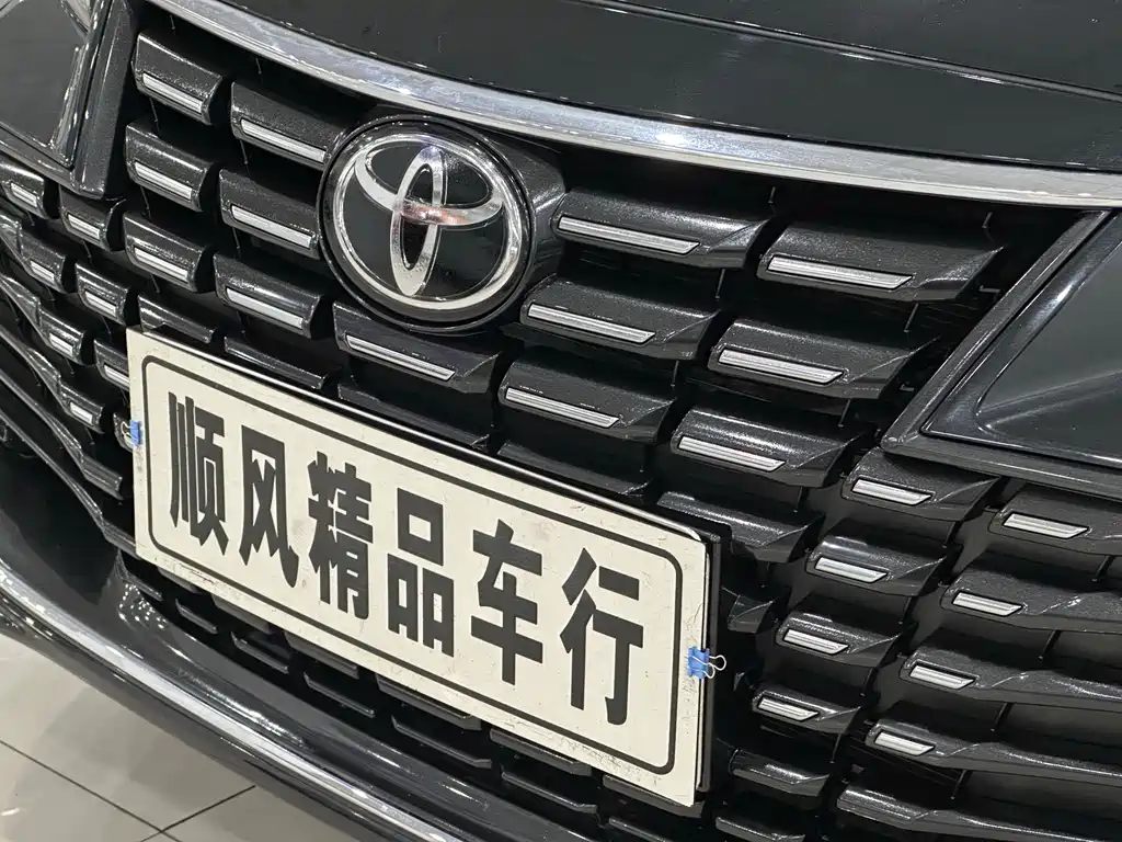 Toyota Avalon 2022 — фото 29