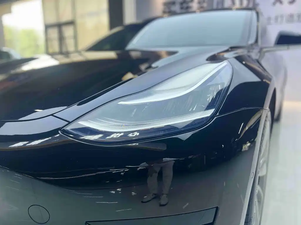 Tesla Model 3 2020 — фото 4