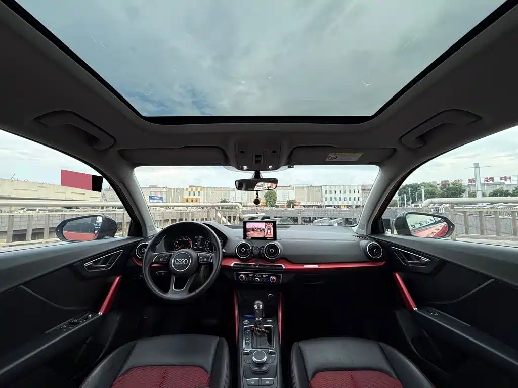 Audi Q2L 2020