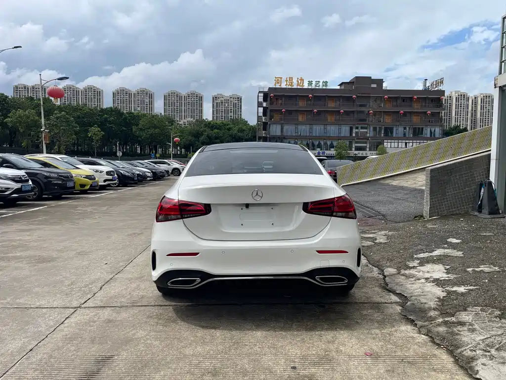 Mercedes-Benz A-Class 2019 — фото 14
