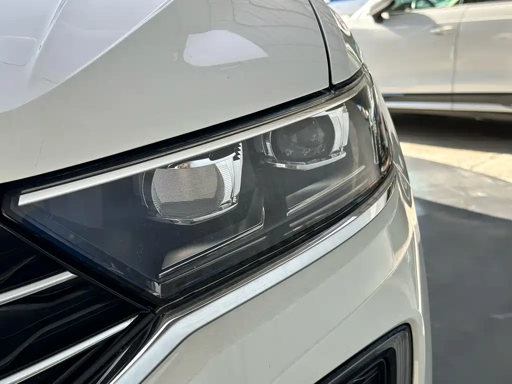 Volkswagen T-Roc 2022 — фото 10