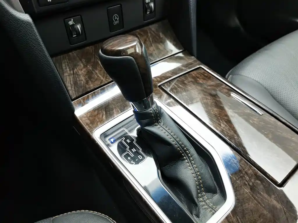 Toyota Camry 2017 — фото 13