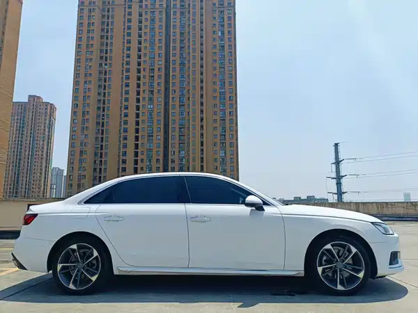 Audi A4L 2022