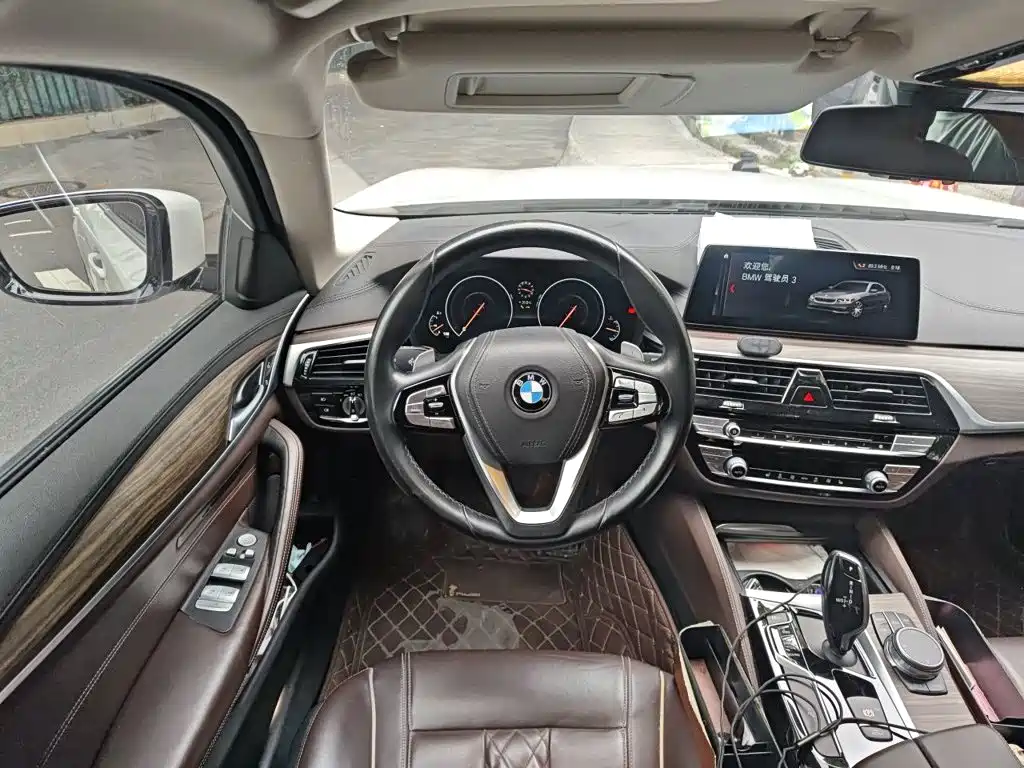 BMW 5 Series 2019
