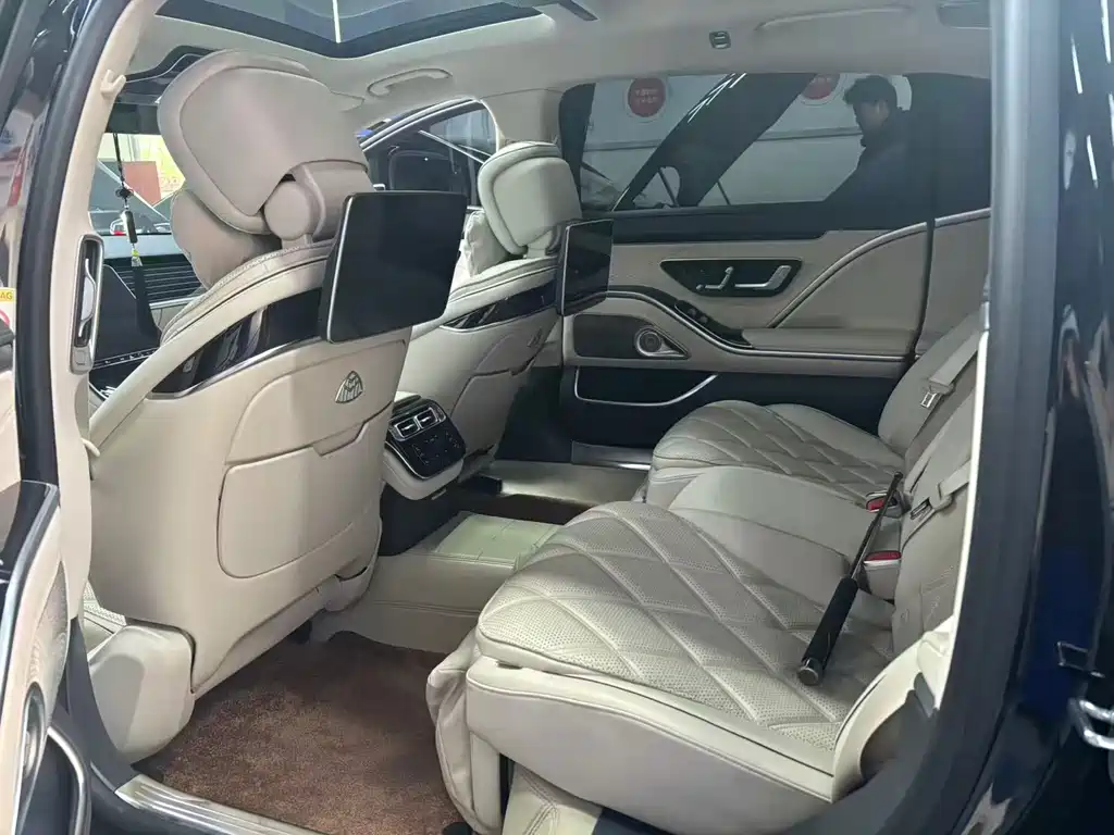 Mercedes-Benz S-Class 2023 — фото 8