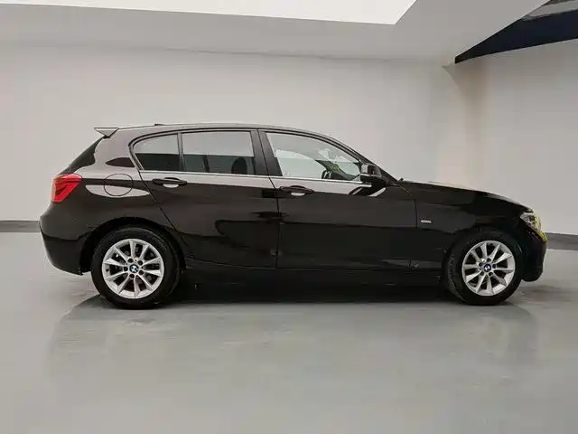 BMW 1 Series 2017 — фото 17