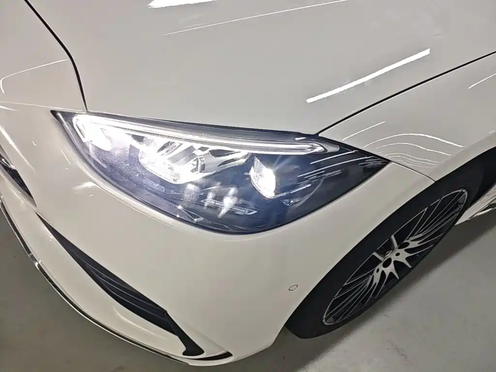 Mercedes-Benz C-Class 2023 — фото 24