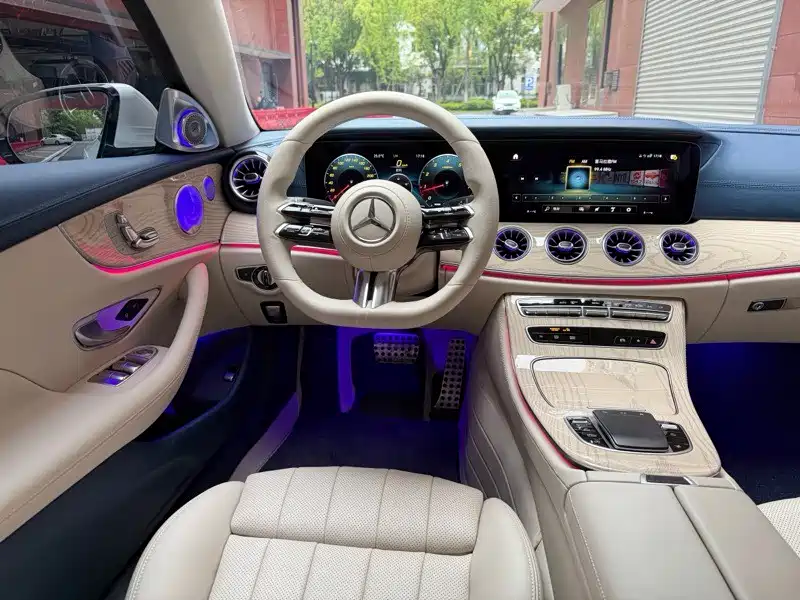 Mercedes-Benz E-Class 2020 — фото 14