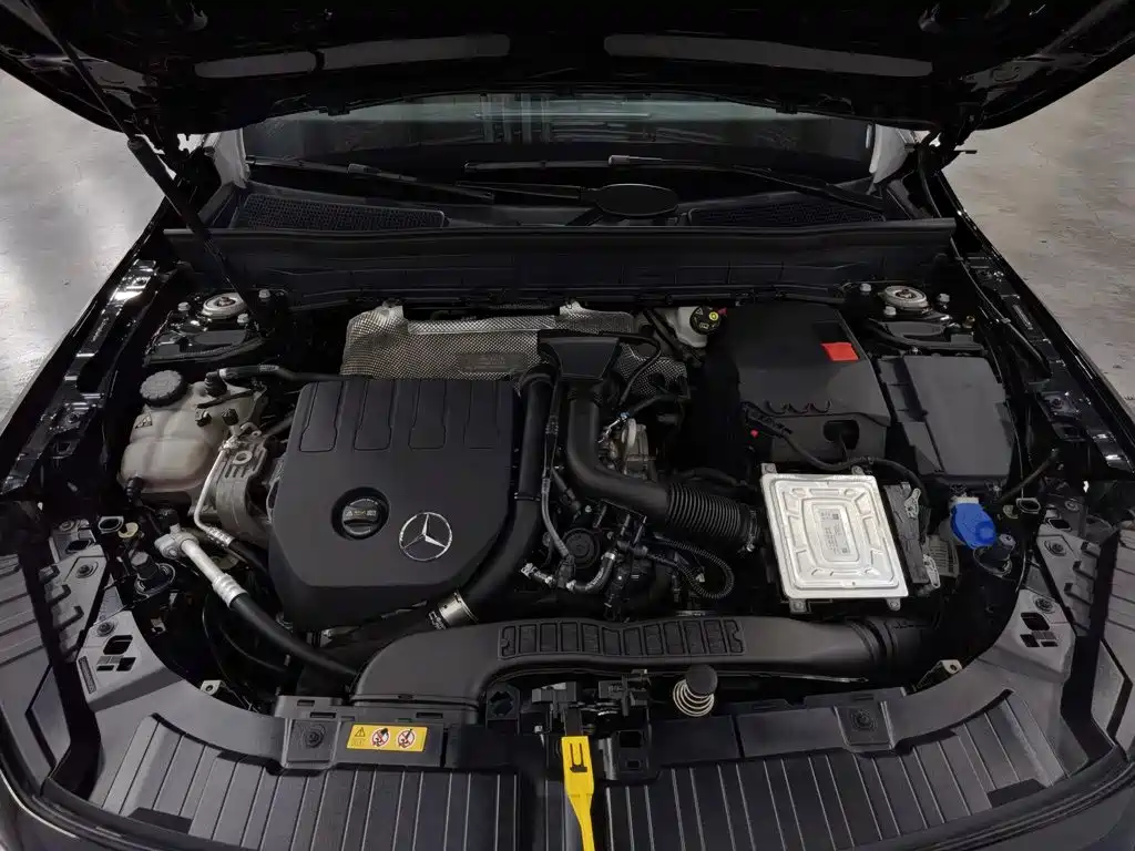 Mercedes-Benz GLB 2021