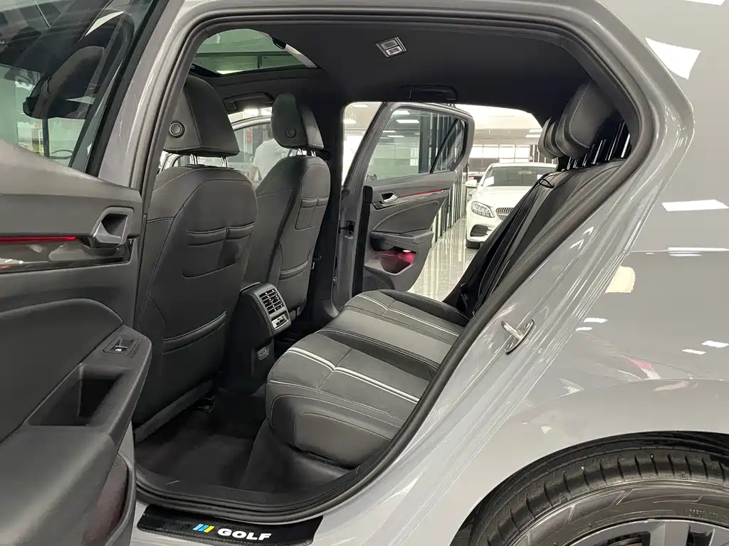 Volkswagen Golf 2022
