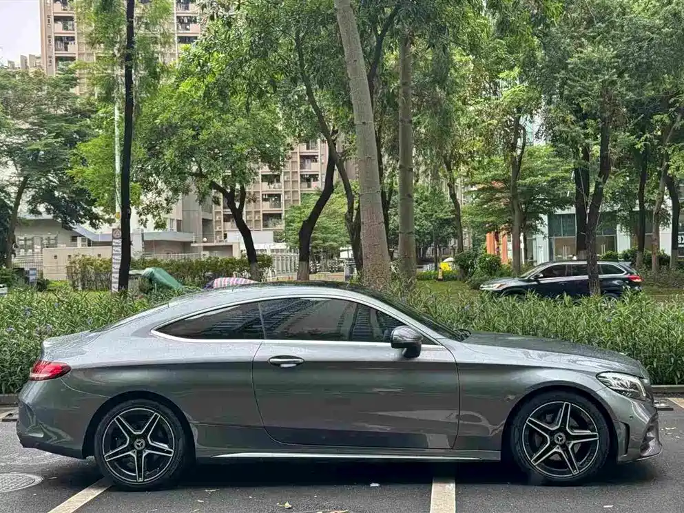 Mercedes-Benz C-Class 2019