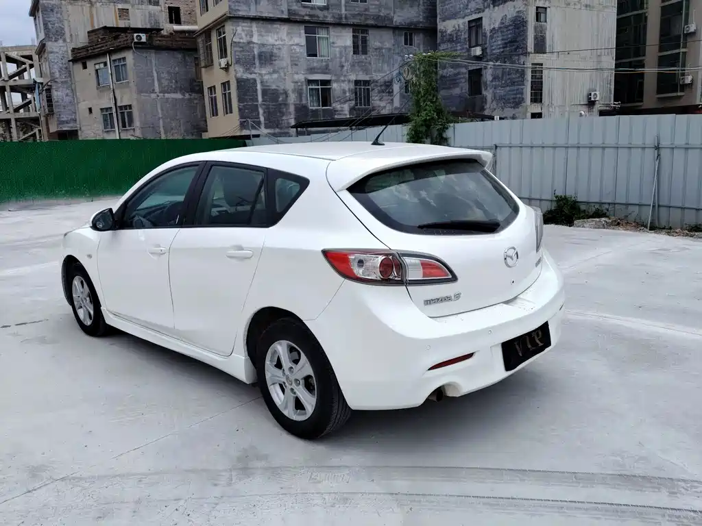 Mazda 3 Xingcheng 2013 — фото 5