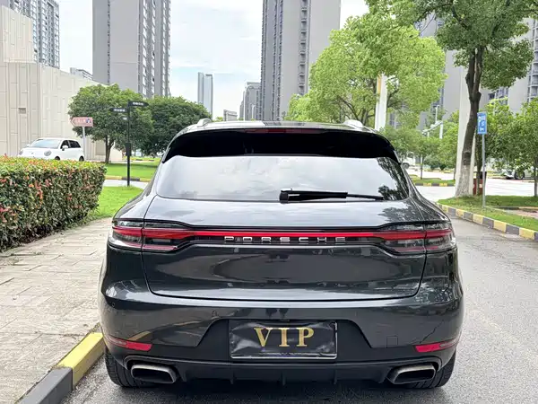 Porsche Macan 2020