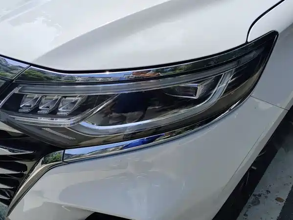 Roewe iMAX8 2023