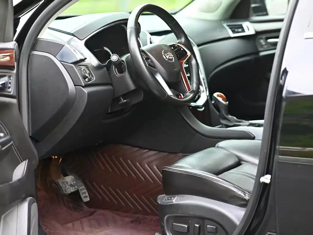 Cadillac SRX 2013 — фото 4