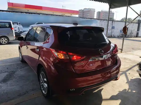 Nissan Tiida 2022