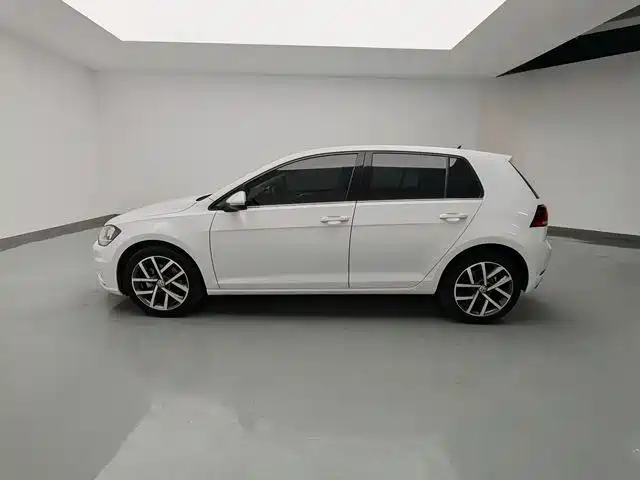 Volkswagen Golf 2020 — фото 10