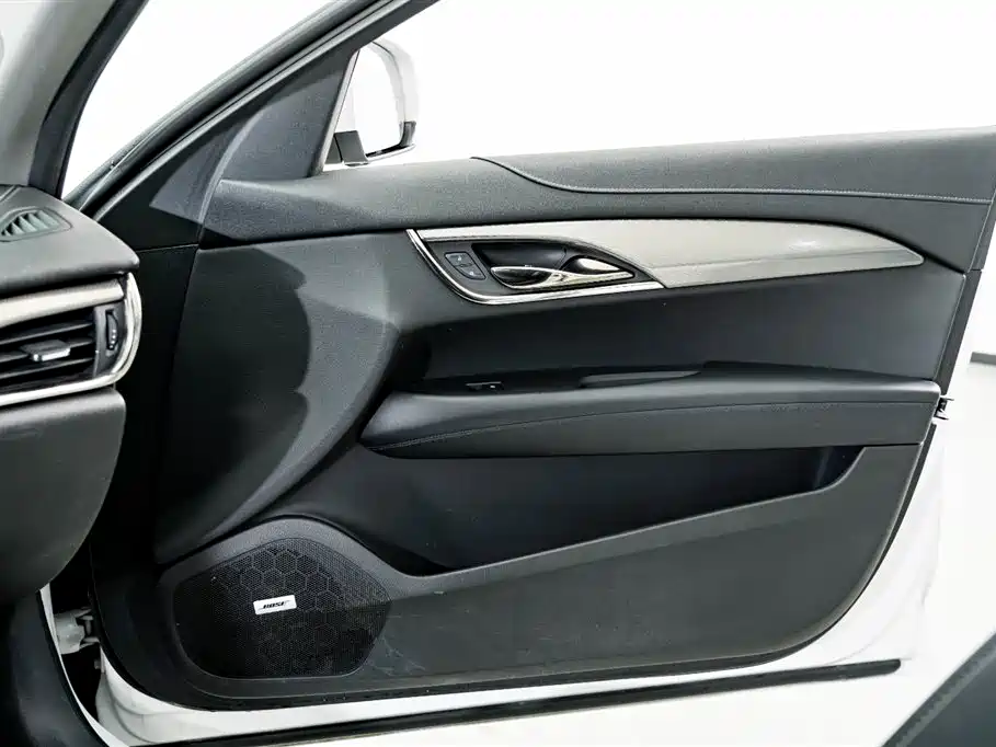 Cadillac ATS-L 2016 — фото 15