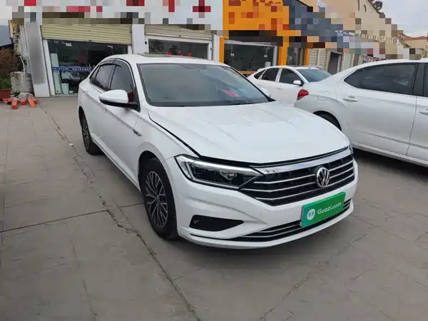 Volkswagen Sagitar 2019