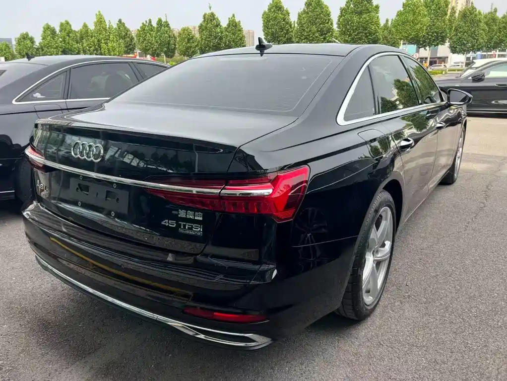 Audi A6L 2023 — фото 4