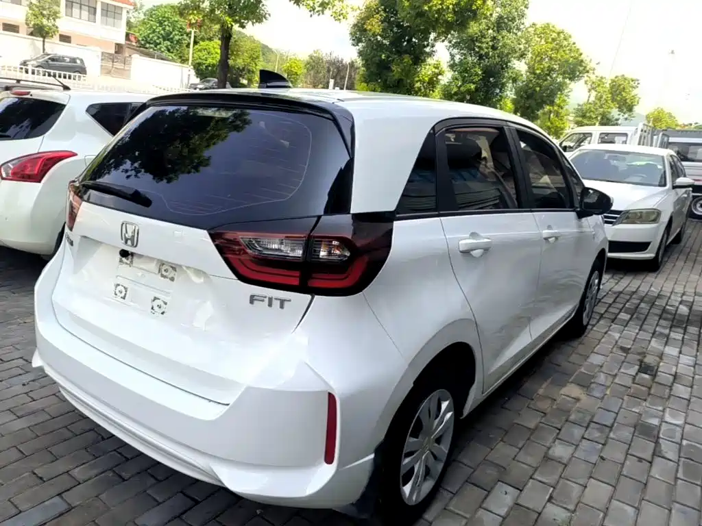 Honda Fit 2023 — фото 7