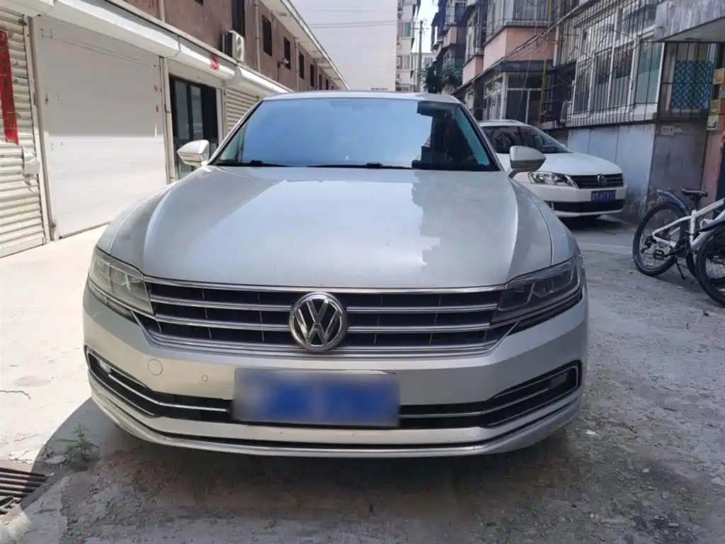 Volkswagen Phideon 2018 — фото 3