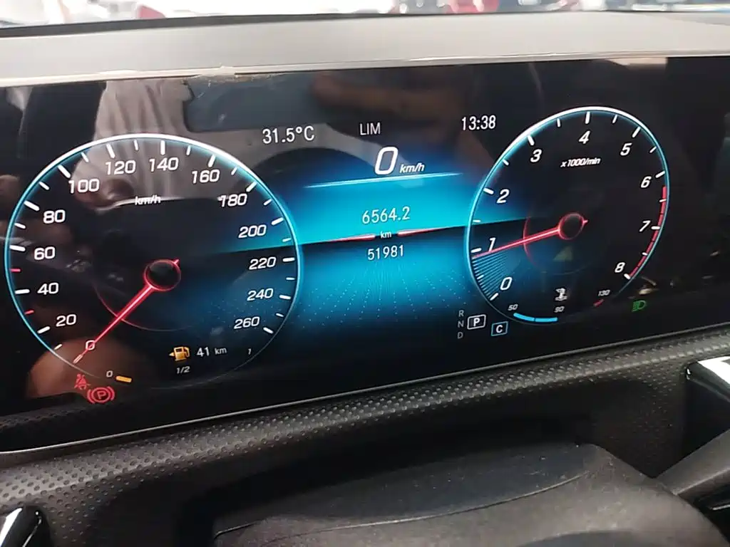 Mercedes-Benz A-Class 2020 — фото 19