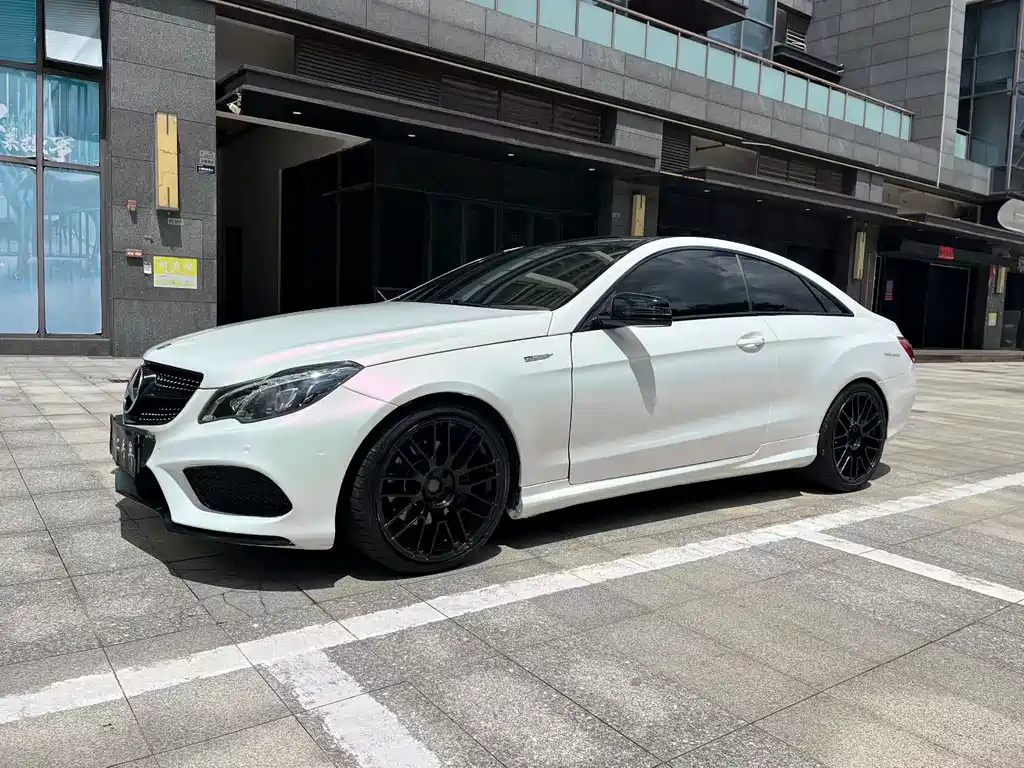 Mercedes-Benz E-Class 2015 — фото 3