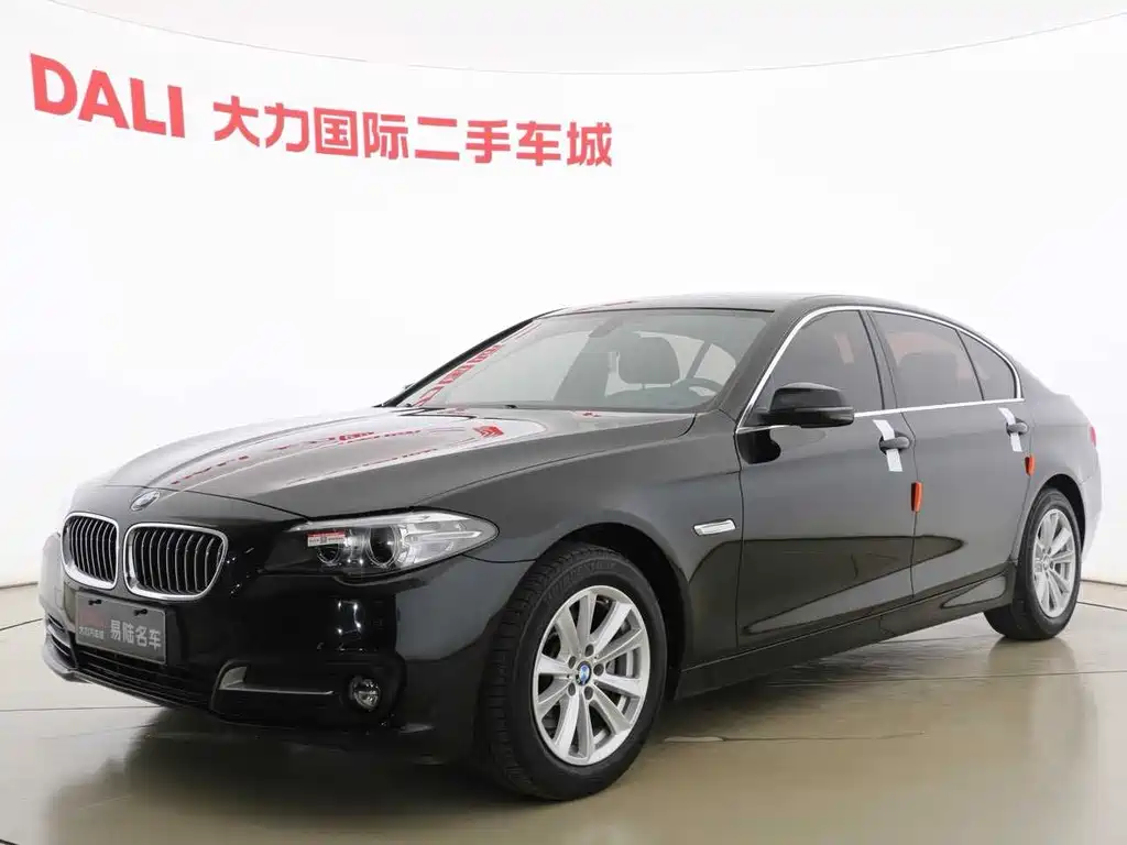 BMW 5 Series 2015 — фото 1