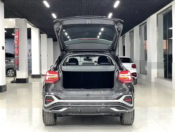 Audi Q2L 2022